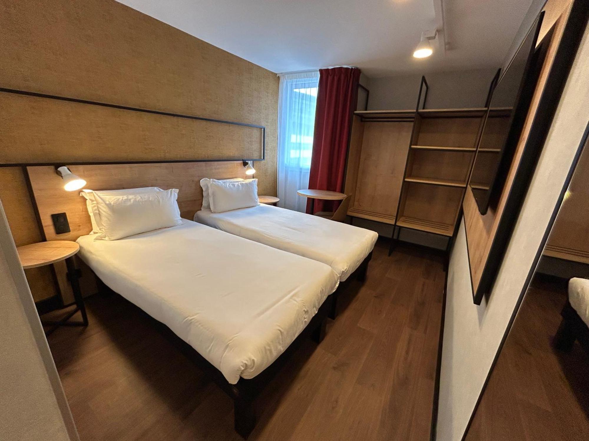 Hotel Inn Paris Nord Porte De Saint Ouen Kültér fotó